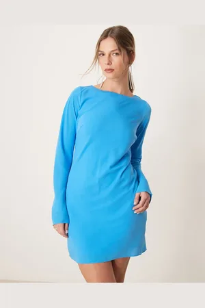 Abercrombie & Fitch – Langärmliges Minikleid in mit asymmetrischem Saum und U-Boot-Ausschnitt