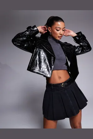 River Island – Kurzer Trenchcoat aus Kunstleder in