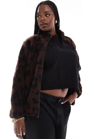 New Look New Look Curve – Jacke aus Teddyfell mit Leopardenmuster