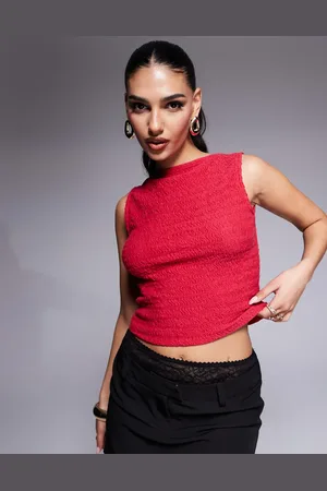 ASOS – Tanktop in Kirschrot mit welliger Struktur, U-Boot-Ausschnitt und tiefem Rückenausschnitt