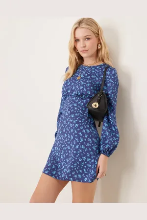 New Look – Langärmliges Minikleid aus Satin in geblümt