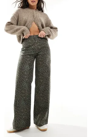 Object – Sehr weit geschnittene Jeans in mit Leopardenmuster