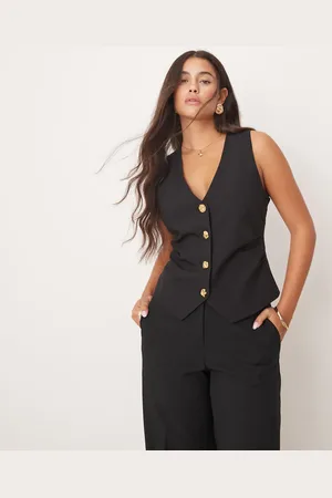 ASOS – Geraffte Weste in mit verschiedenen Knöpfen