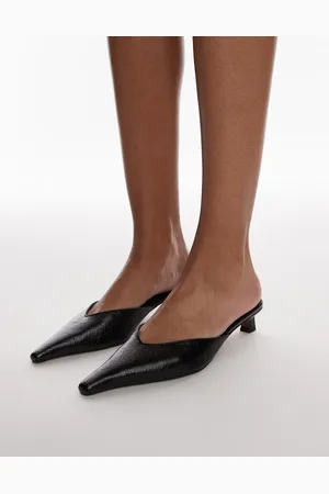 Topshop – Dolly – Sandalen in mit geschlossener Zehenpartie und Absatz