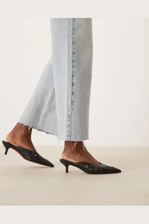 ASOS – Surprise – Mules in mit Ösendetail und Kitten-Heels