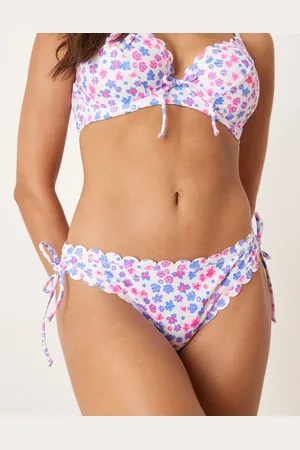 Peek & Beau – Fuller Bust – Mehrfarbige Bikinihose mit Bogenkante, Blümchenmuster und hohem Beinausschnitt