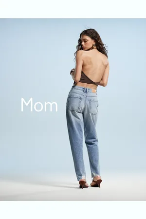 Stradivarius – Mom-Jeans in hellblauer Waschung