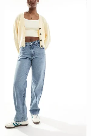 ONLY – Ella – Gerade geschnittene Jeans in Mittelblau mit mittelhohem Bund