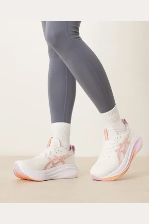 Asics – Gel-Nimbus 27 – Lauf-Sneaker in und hellem Ube