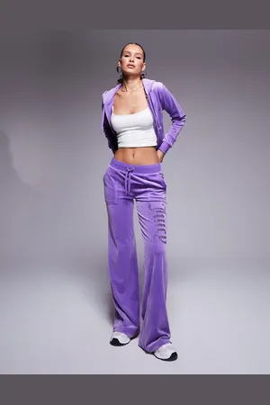 Juicy Couture – Velours-Jogginghose in mit farblich abgestimmten Strass-Detail und niedrigem Bund, Kombiteil