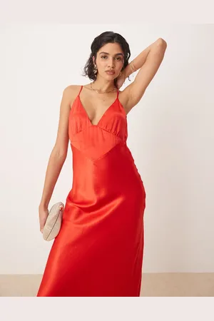 Bardot – Maxi-Trägerkleid aus Satin in feurigem