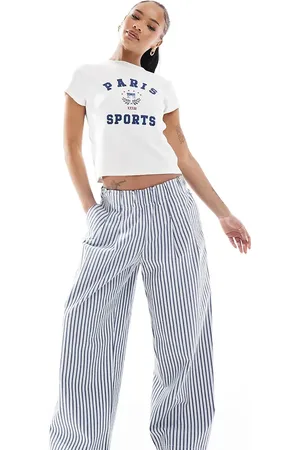 ASOS Petite – Besonders weite Schlupfhose in gestreiftem Blau mit weitem Bein