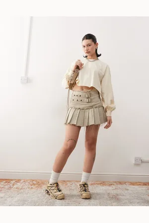 Monki – Langärmliges Cropped-Shirt in Wollweiß