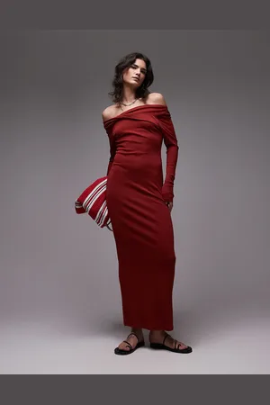 Topshop – Langärmliges Maxikleid in Rostrot mit Bardot-Ausschnitt und Twist-Detail