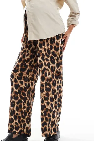 Mama;licious Mamalicious Maternity – Hose mit Leopardenmuster, weitem Bein und Unterbauchbund