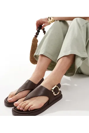 London Rebel London Rebel – Zehenstegsandalen in Hellbraun, weite Passform