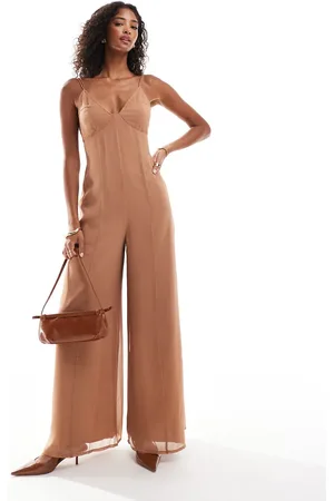 ASOS – Jumpsuit in Mokka mit transparenten Chiffon-Stoffbahnen und V-Ausschnitt