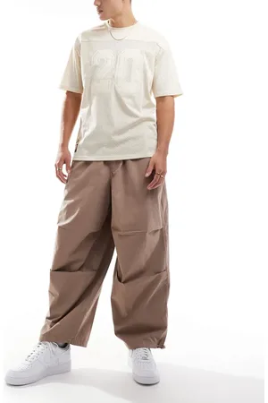 ASOS – Weite Oversize-Fallschirmhose in verwaschenem Sand
