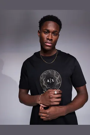 Armani Exchange – T-Shirt in mit goldfarbenem Logo