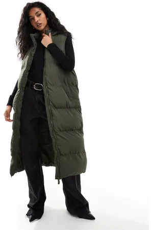 French Connection – Longline-Pufferweste in Khaki mit Kapuze