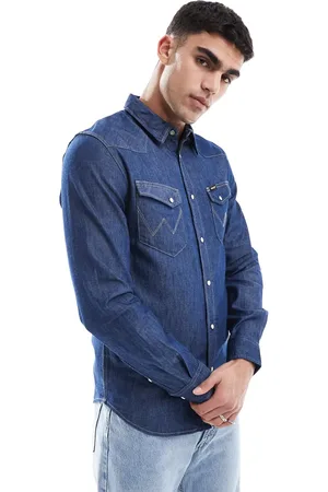 Wrangler – Western-Jeanshemd in dunkelblauer Waschung