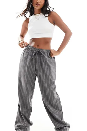 In The Style X Perrie Sian – Hose in mit weitem Bein und Nadelstreifen