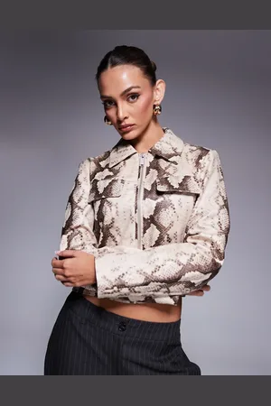 River Island – Harrington-Jacke aus Kunstleder in Beige mit Schlangenmuster