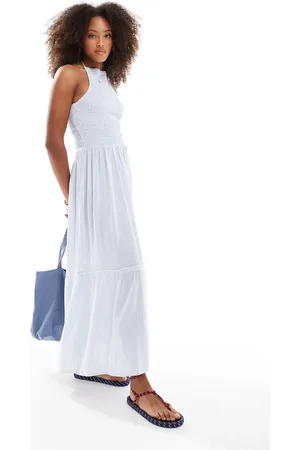 Esmée – Exklusiv – Gesmoktes Maxi-Strandkleid in Blau und Weiß gestreift mit Neckholder