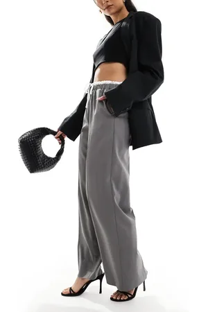 ONLY – Elegante Hose in Mittelgrau mit Bundfalten und weitem Schnitt
