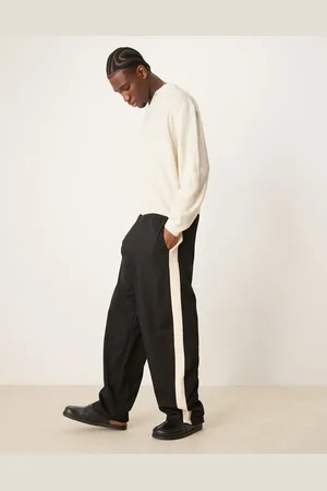ASOS – Superweite Jogginghose in mit Streifendetail