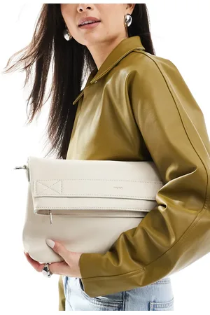PASQ – Clutch-Tasche in Wollweiß mit Umschlag und Tragegurt zum Umhängen
