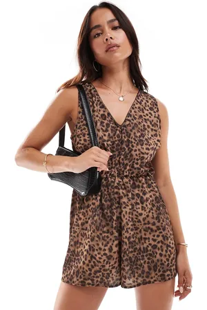 Miss Selfridge – Playsuit mit Leopardenfellmuster und Spitzenbesatz
