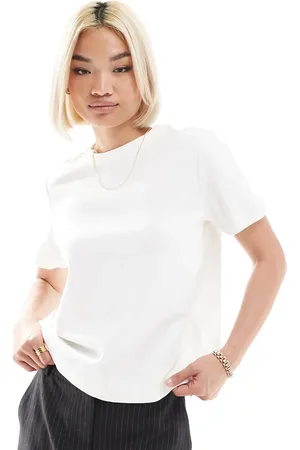 AWARE – Kastiges T-Shirt in