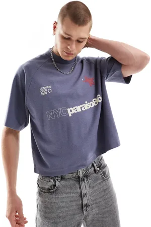 ASOS – Kastiges Oversize-T-Shirt in Anthrazit mit Waffelstruktur mit Sportgrafik