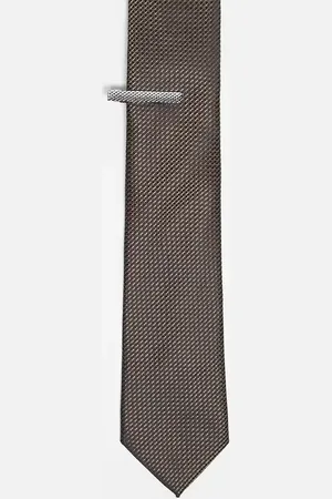 ASOS – Set mit Krawatte und Krawattennadel in Taupe