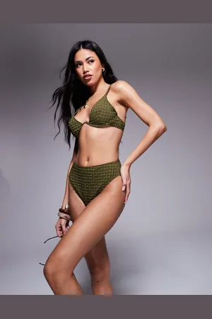 ASOS – Lizzie – Seersucker-Bikinihose in Khaki mit hohem Beinausschnitt und hoher Taille