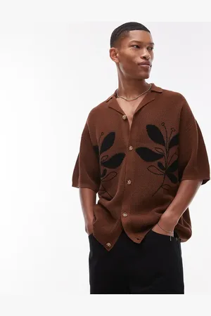 Topman – Locker geschnittenes Strickhemd in mit Reverskragen und Blumenapplikation