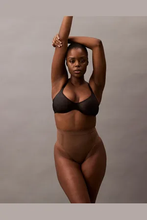 Calvin Klein Shapewear – Shorts aus formendem, extra festem Stoff in , formende Unterwäsche, exklusiv bei ASOS
