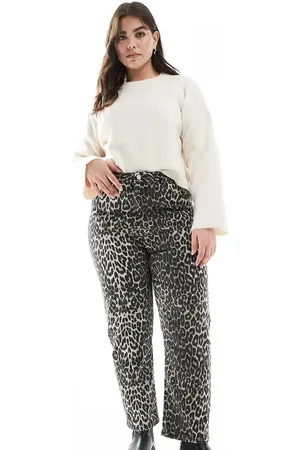 New Look New Look Curve – Hannah – Gerade geschnittene Jeans mit Leopardenmuster