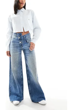 Pull&Bear – Jeans in Mittelblau mit weitem Bein und überkreuztem Bund