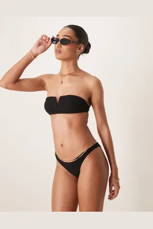Stradivarius – Bikinihose mit Häkel-Design in