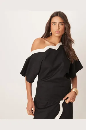 Never Fully Dressed – Asymmetrisches, schulterfreies Oberteil in mit Kontrast-Design, Kombiteil