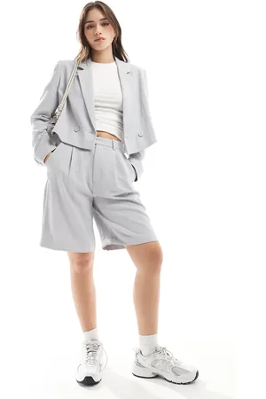 Stradivarius – Elegante Shorts in mit Knitterstruktur, Kombiteil