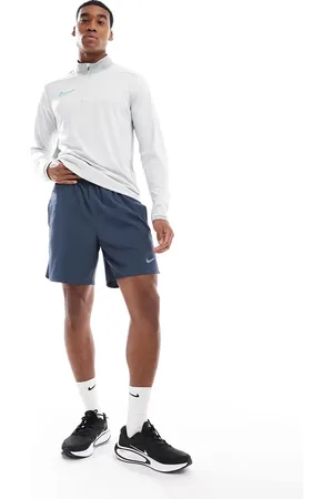 Nike – Challenger Dri-FIT – 2-in-1-Shorts in , 7 Zoll Schrittlänge