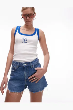 Topshop – Mom-Shorts in Mittelblau mit A-Linie und Zierrissen