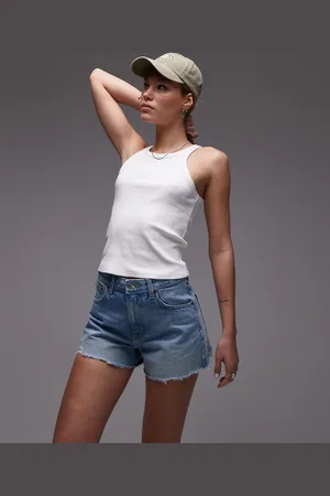 Topshop – Ausgebleichte Mom-Jeansshorts mit A-Linien-Schnitt und Zierrissen