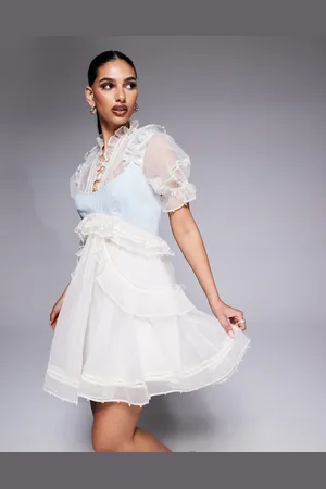 ASOS – Organza-Minikleid in Creme mit Perlenverzierung und Einsatz an der Brust