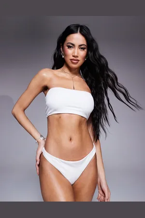 ASOS – Maya – Mix and Match – Trägerloses Bikinioberteil aus glattem Stoff in