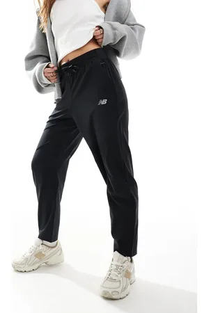 New Balance – Sport Essentials – Sporthose aus Webstoff in Schwarz