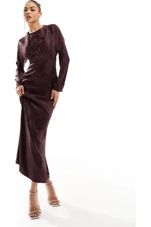 Flounce London – Satin-Maxikleid in Schokobraun mit Kimonoärmeln